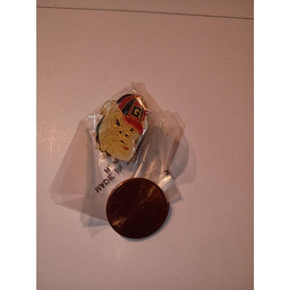 New Vintage University Georgia Bulldogs Bulldog Head Enamel Pin Hat Lapel NCAA
